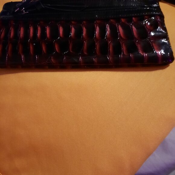 Red/black - Picture 2 of 2